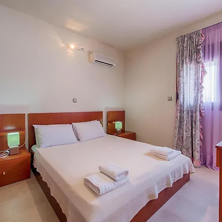 Villa Rose